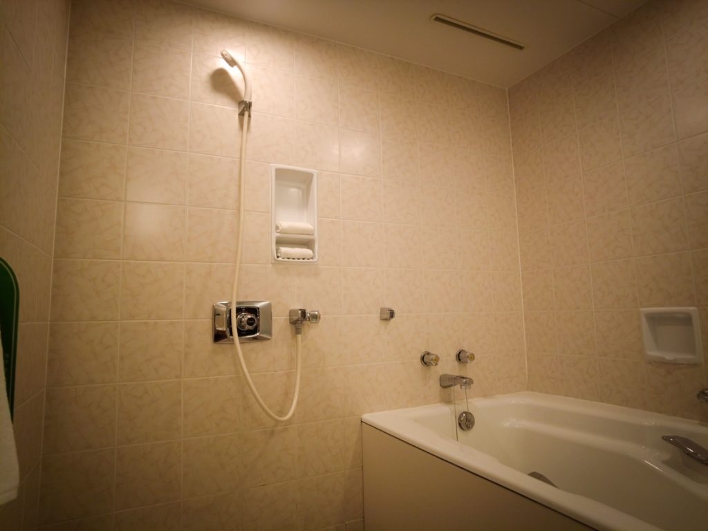 浦安ブライトンホテルのお風呂は広くて使いやすい